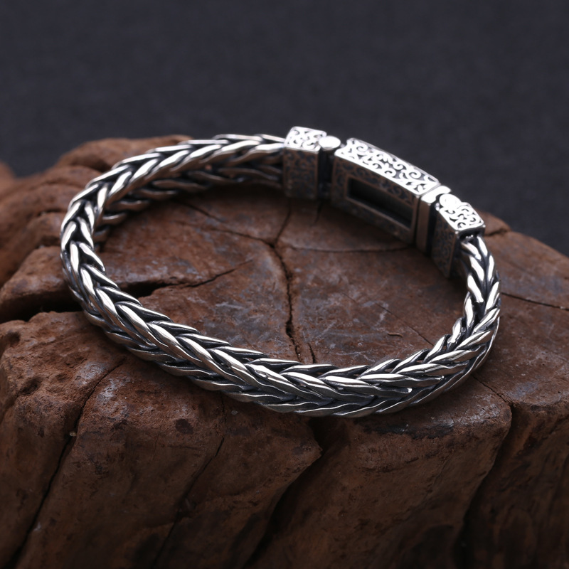 men's woven accessory