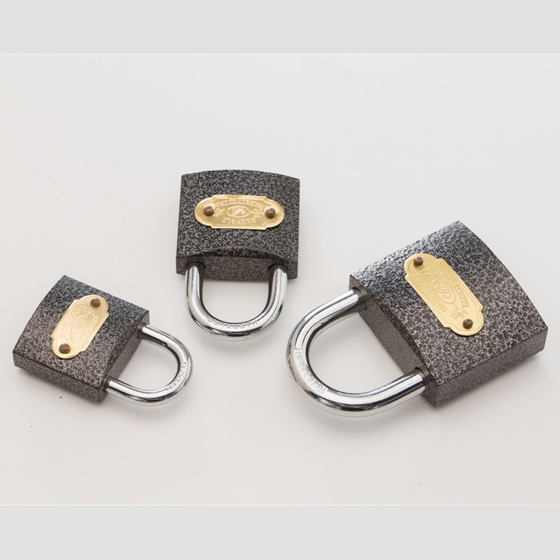 Shengli powder-coated thick iron padlock, waterproof ring, anti-rust copper core door lock, cabinet lock, carriage padlock, thick lock head lock pic 2