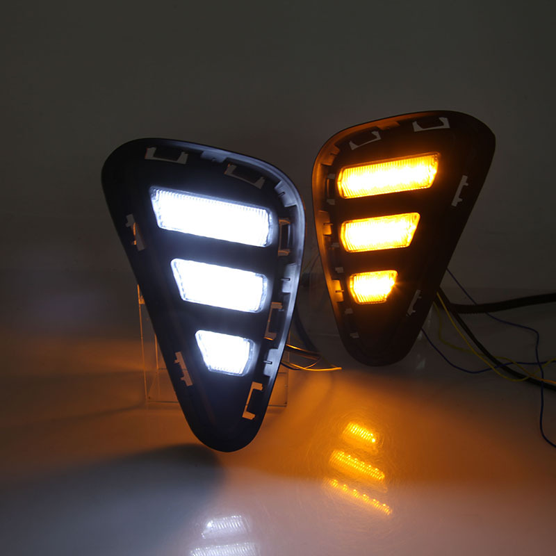 Aplicable a la luz diurna de streamer de tres colores Kia Fredi de 18 años Modificación de la luz diurna de 18 colores