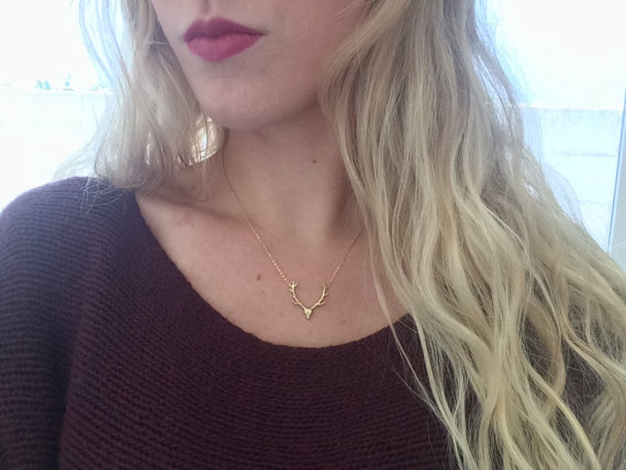 Simple Antler Necklace Christmas Elk Reindeer Pendant Necklace Female Clavicle Chain Fawn Antler Nec