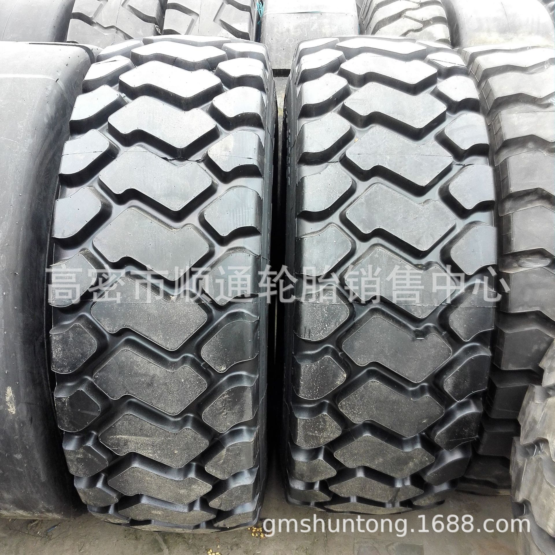 供应装载机轮胎17.5R25加深花纹轮胎工程机械轮胎445/80R25