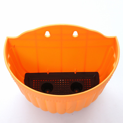 Resin plastic water-storable wall-mounted flowerpots, wall-mounted colorful flowerpots, gardening flowerpots, bright colors, free hooks