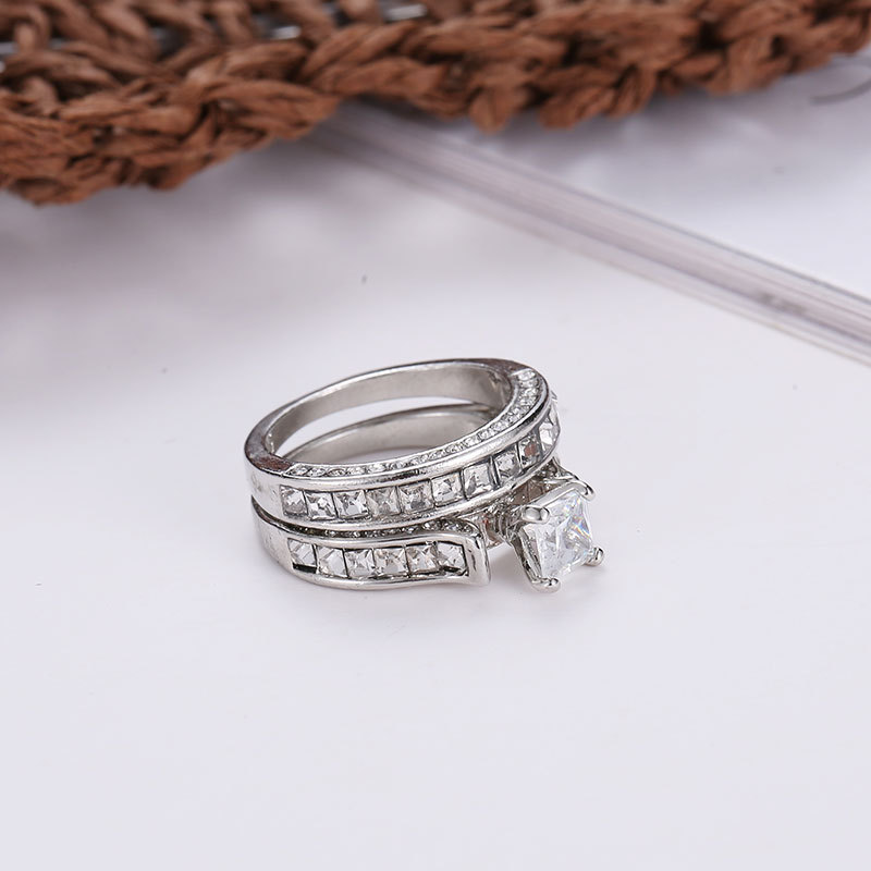 New Couple Two-piece Big Zircon Ring Environmental Protection Copper Diamond Bridal Wedding Ring display picture 2