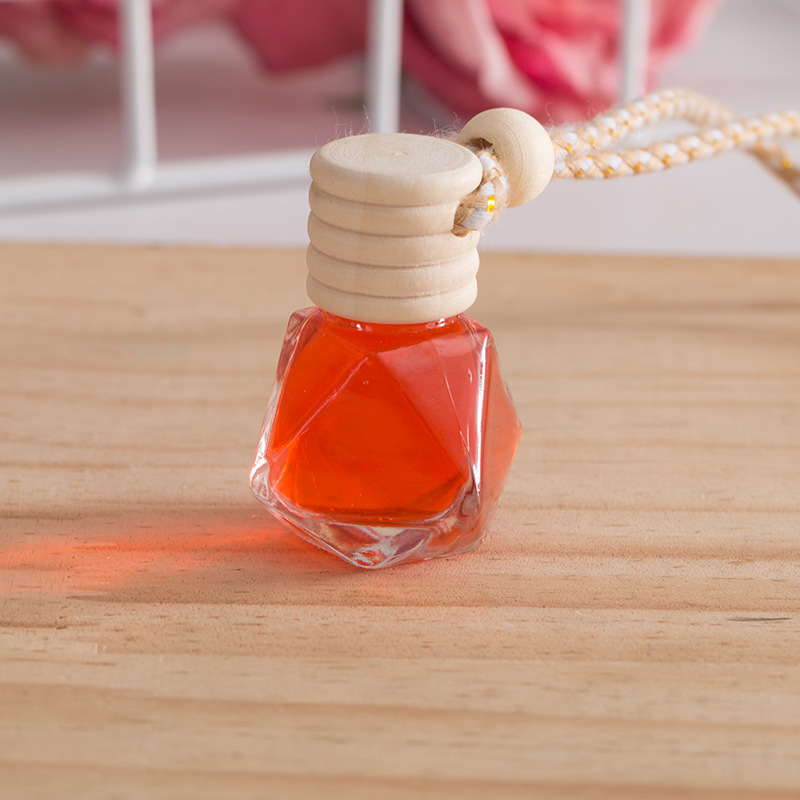 厂家直销木质汽车香水瓶车用香水玻璃瓶挂件车载香熏创意汽车饰品