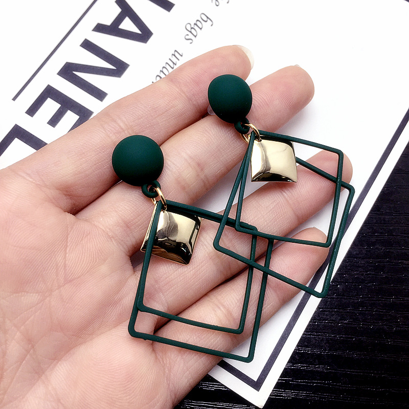 New Geometric Square Square Earrings Retro Long Paragraph Exaggerated Earrings Wholesale Nihaojewelry display picture 4