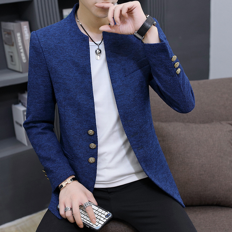 小さいスーツの男性のカジュアルな個性は身を修めて格好が良い潮流の韓国版の青年の秋の上着の2018新型のスーツの男性服を着ます。