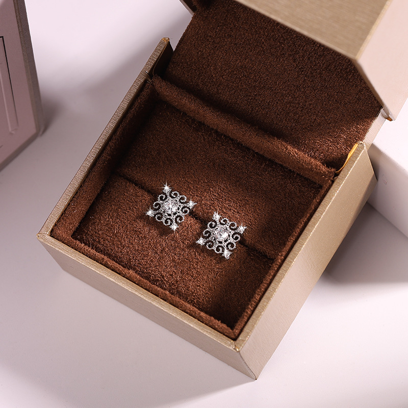 工厂直销2018新款韩版同款耳钉925银针耳饰 锆石耳钉女式潮流耳饰