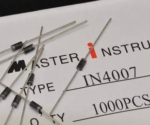 批发供应整流1n4007二极管 4007 DO-35 1A/1200V全新正品热销中