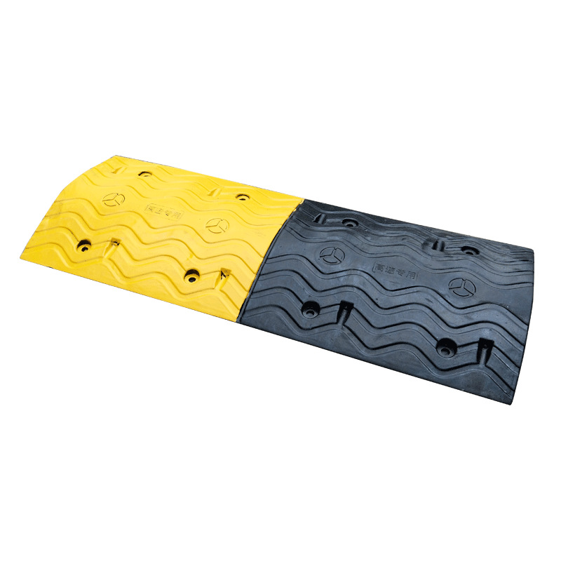 橡胶减速带道路公路马路交通车辆加厚型厂家汽车垄减速板