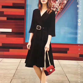 卡拉贝斯2020春装新 欧洲站女装名媛短袖印花背带连衣裙走份批发