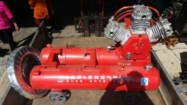 云南昆明红五环W-1.8/5空压机/发电机/厂家直供/现货批发/空压机
