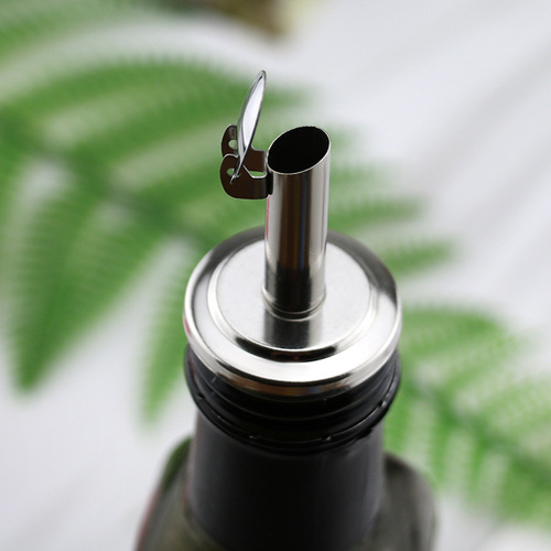 Manufacturer wholesale stainless steel oil bottle stopper 3.2cm diameter automatic lid silicone wine stopper supports formulation