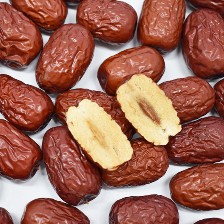 A generation of fat Xinjiang Ruoqiang dates Jujube Jade dates snacks bulk wholesale Gifts 500g