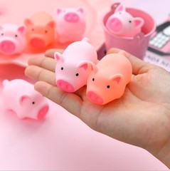 Cartoon cute pink pig toy stress relief pig practical joke pig squeeze squeeze play squeeze call stress relief toy
