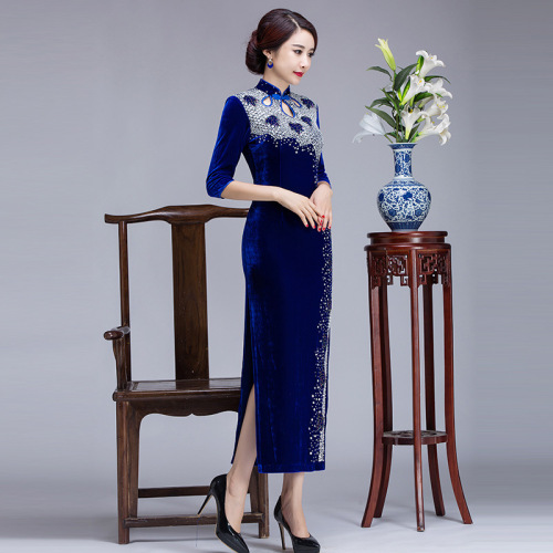 Royal blue wine Velvet beaded Chinese dress qipao long cheongsam women retro slim sexy banquet sequined long cheongsam skirt