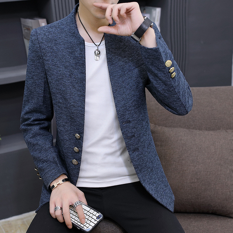 小さいスーツの男性のカジュアルな個性は身を修めて格好が良い潮流の韓国版の青年の秋の上着の2018新型のスーツの男性服を着ます。