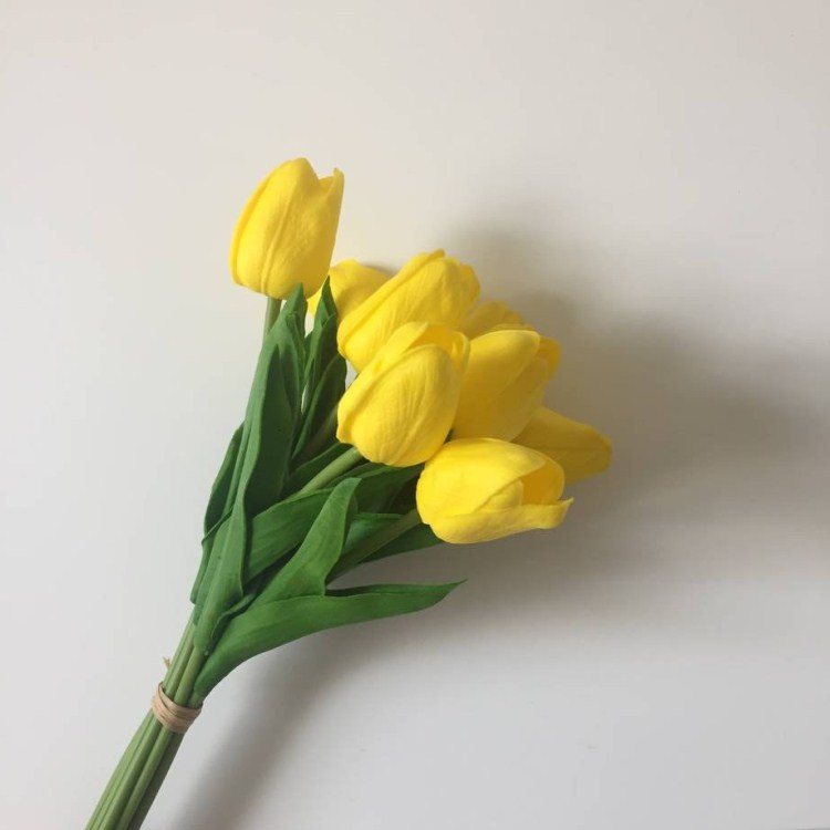 노란색