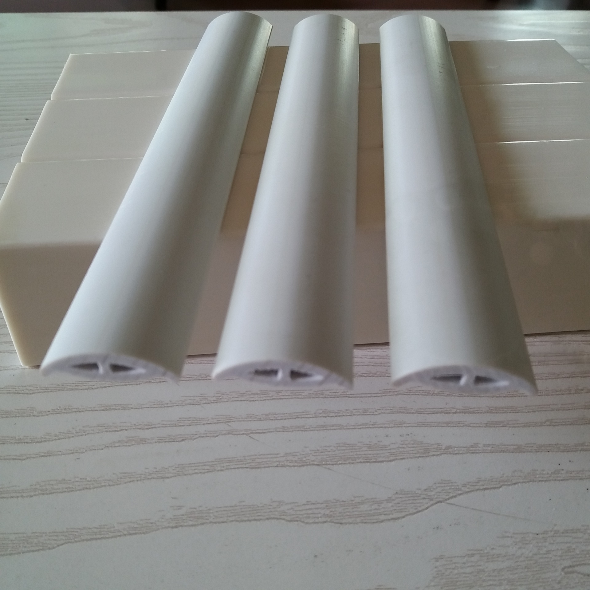 塑胶异型材挤出厂家 各类异型材abs pvc 质量稳定 量大优惠