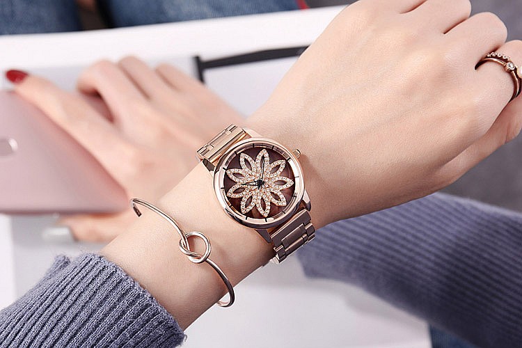 GUOU Women's Rotating Watch - Image 3