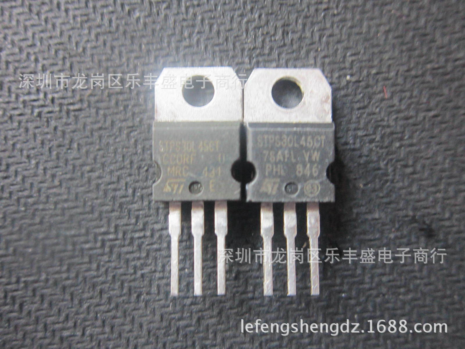 STPS30L45CT 拆机ST TO-220 肖特基二极管 30A 45V