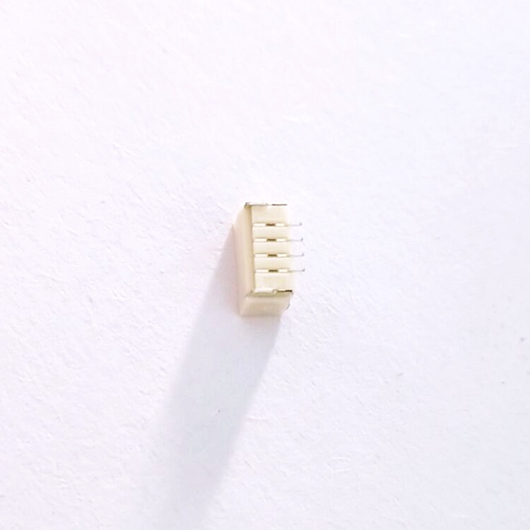 0.8 mm间距1*4P立贴 带有接地片线对板连接器