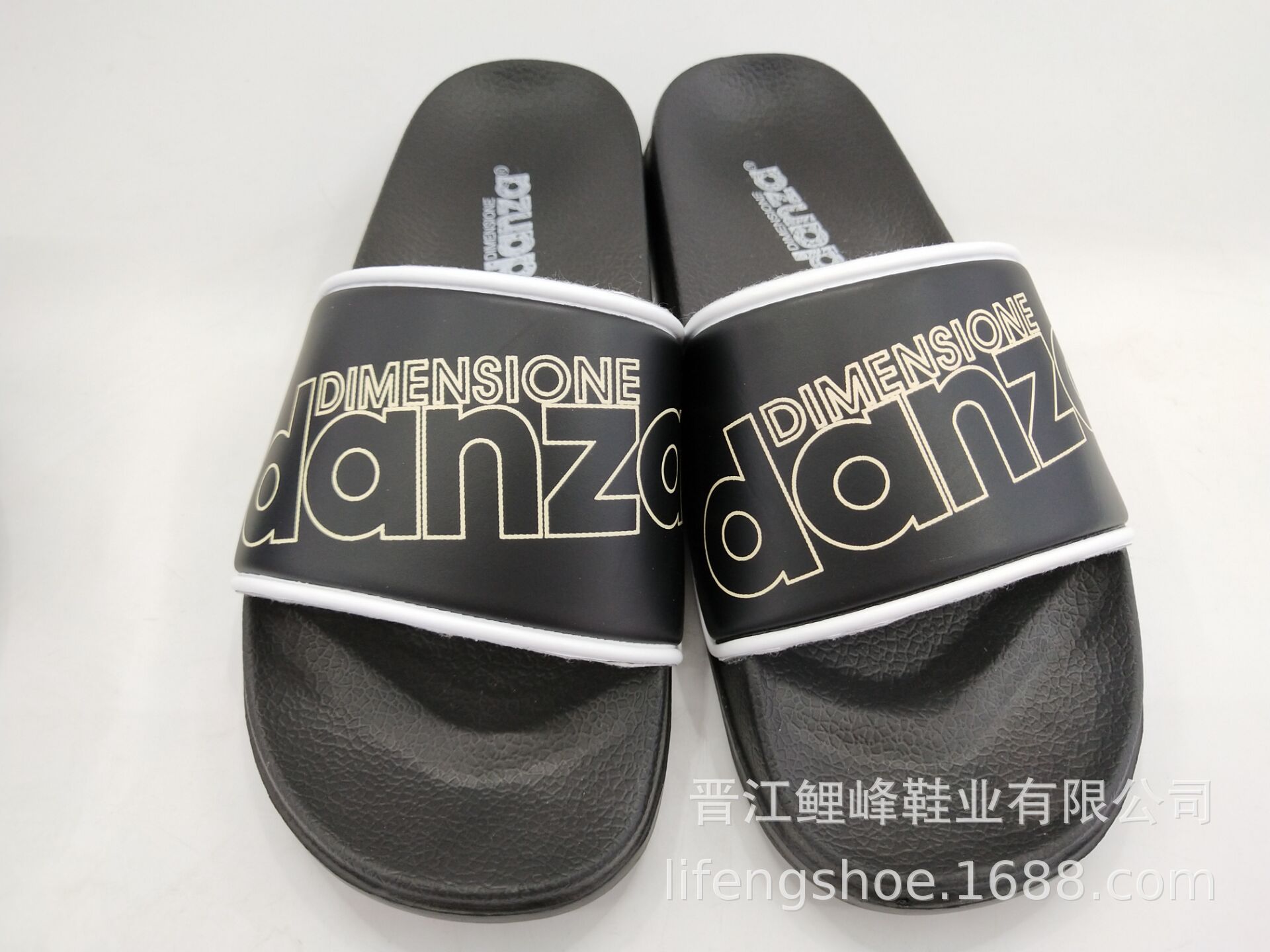 F8153C8C90189D87D5F38FAA92D52E