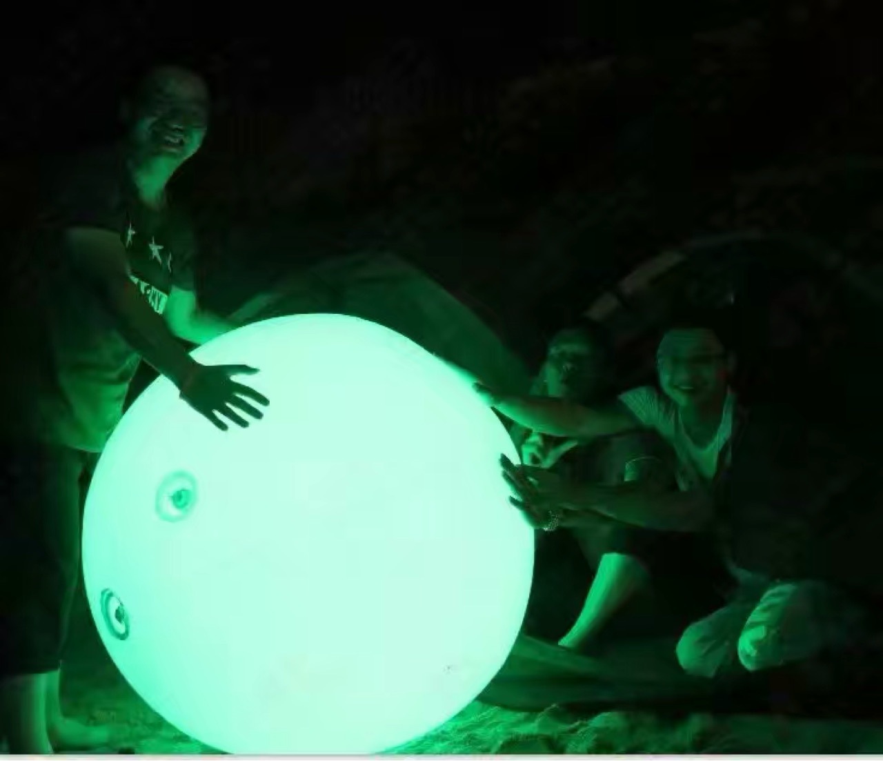 LED发光抛球 水上漂浮气球 遥控/触碰变色沙滩球 发光玩具