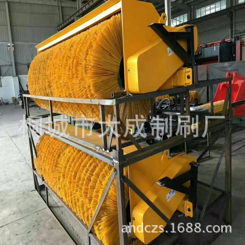 供应中联龙马等品牌配套环卫方块刷 扫雪毛刷滚 扫地圆支刷