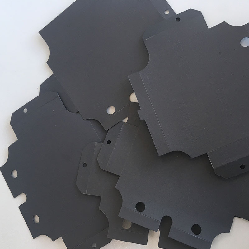 ����ģ�мӹ��͸�����ȼ�����ɫPET��ԵƬ����������״����׼