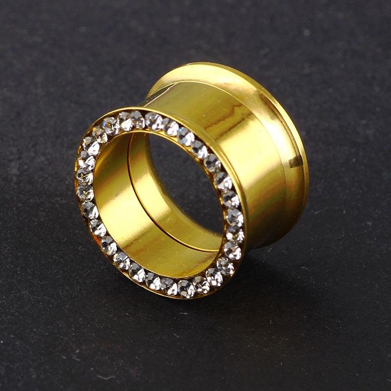 Pointed titanium steel lip stud product view