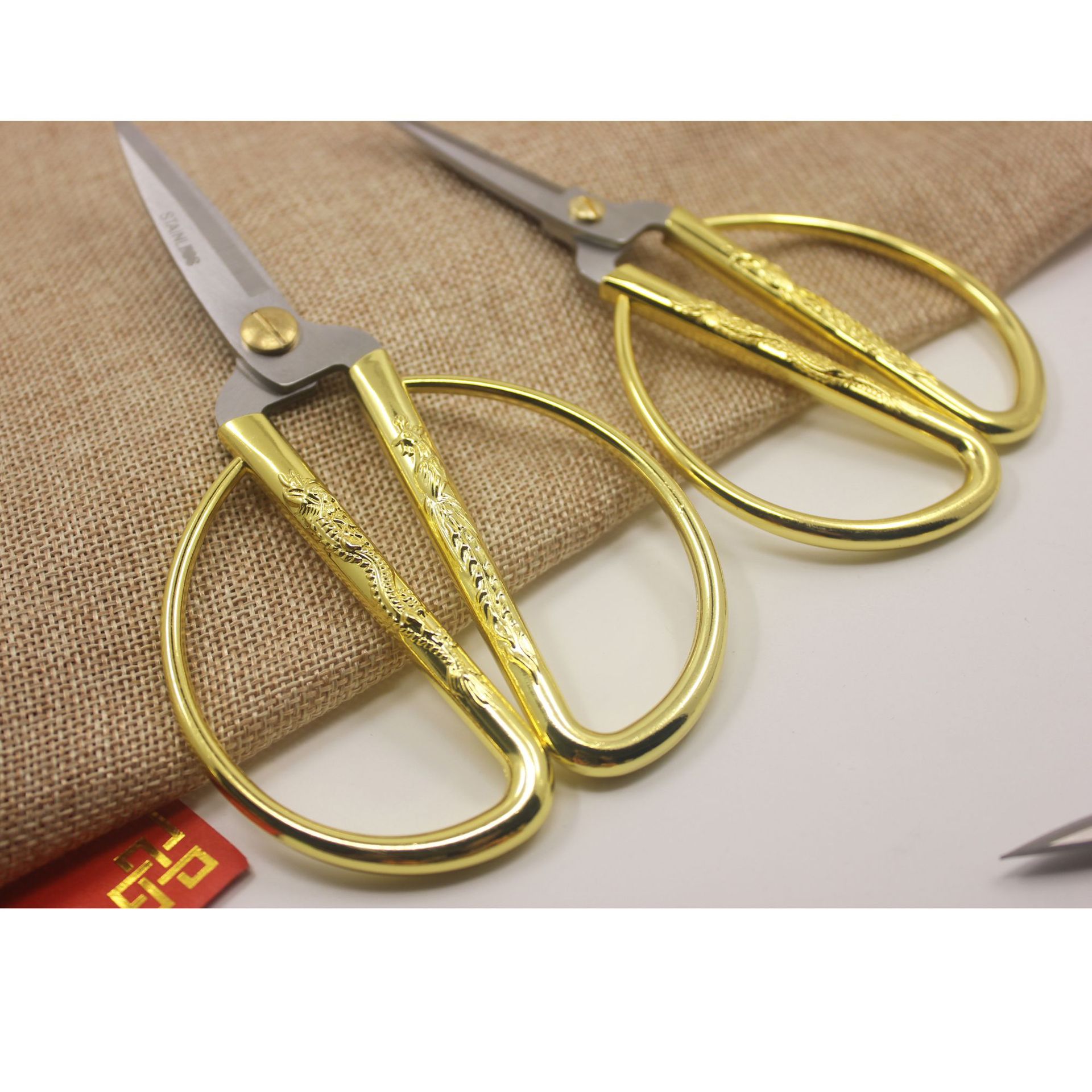 中国水族剪纸艺术第一人、水族“金剪刀”——韦帮粉 - 知乎