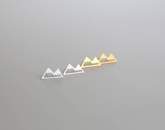 Fashion Personality Earrings Hollow Snow Mountain Earrings Wholesale display picture 5