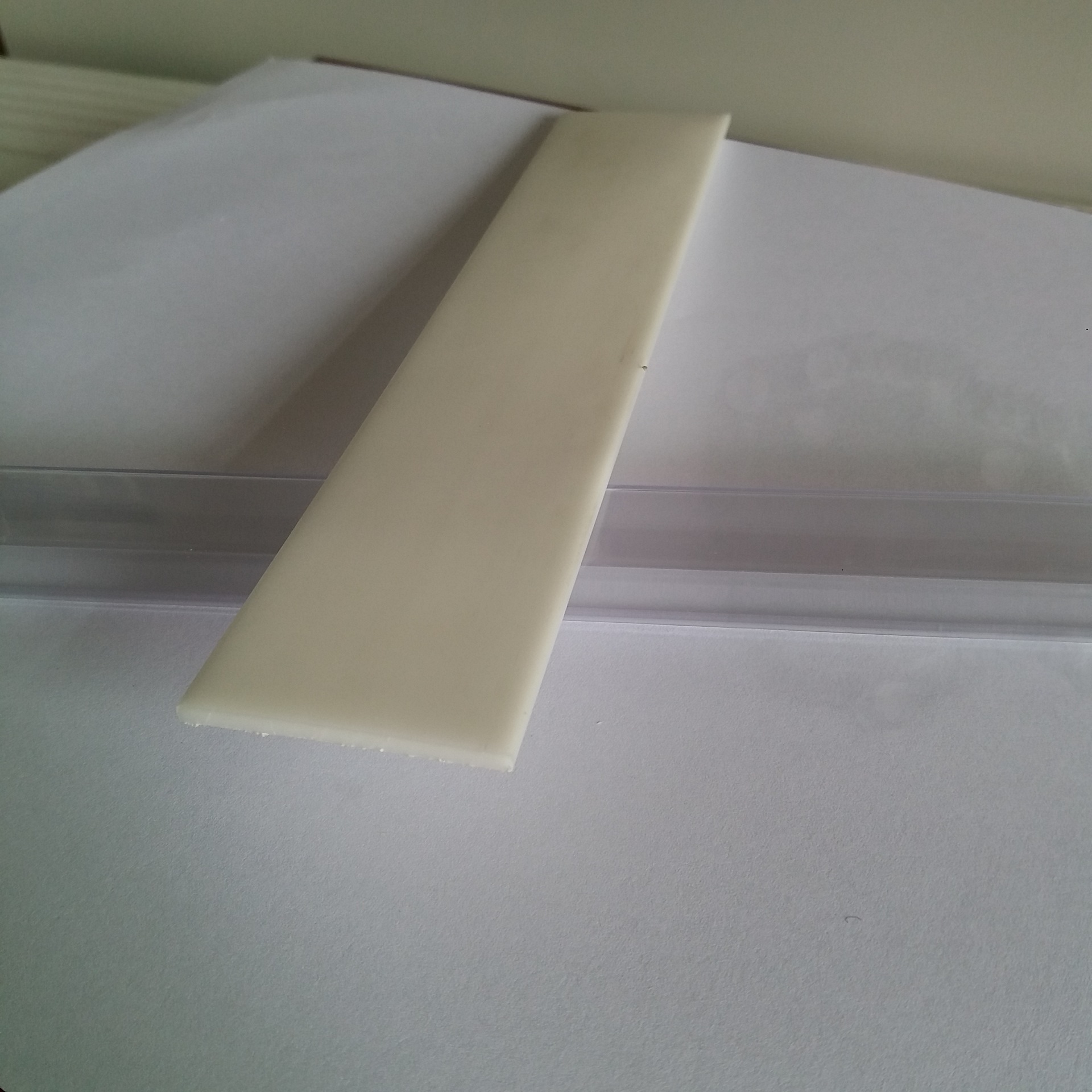 厂家大量供应PP型材塑料扁条平条支撑条聚丙烯板条东莞专挤塑厂家