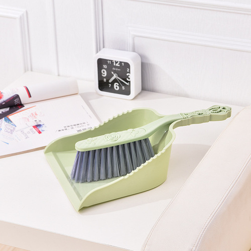 Taizhou plastic small broom dustpan set household sweeping bed set bed brush desktop cleaning brush broom small dustpan set