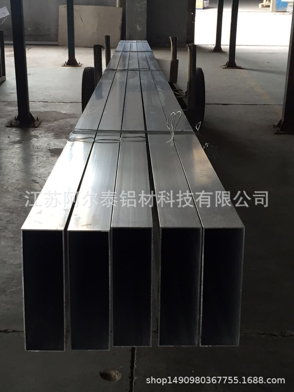 铝方管 厚壁大口径铝合金管厂家 大截面铝方管