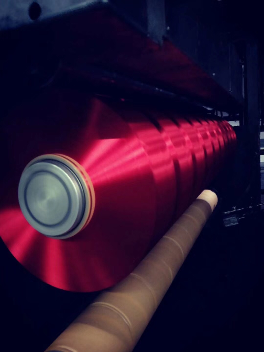 原液着色切片纺红色POY手套丝  规格75D/72F   等级  优等