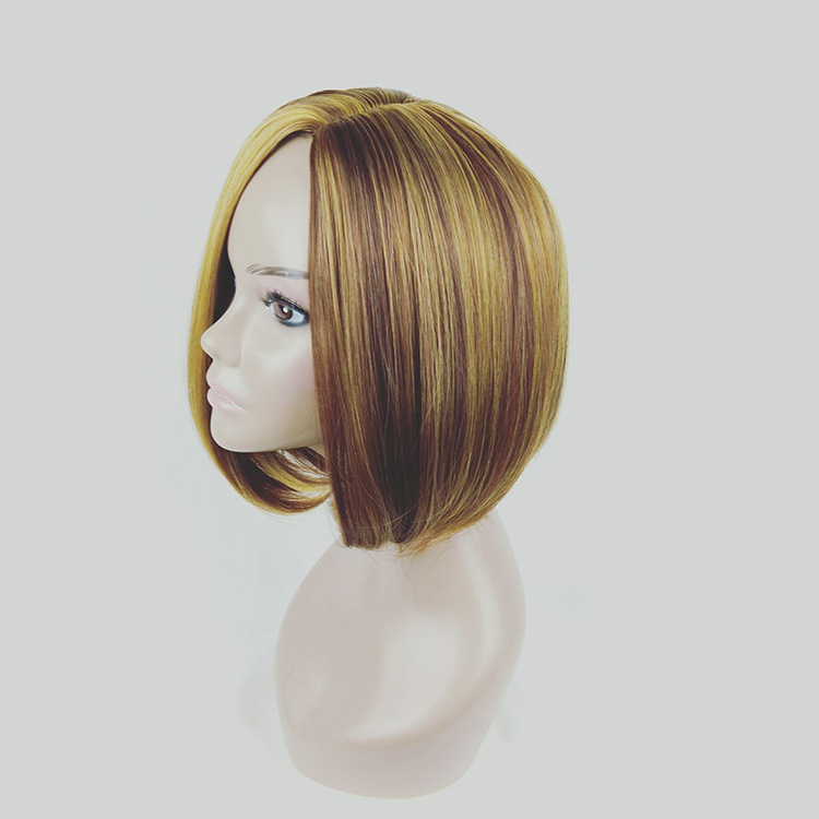 Women's Sweet Simple Style Holiday Home High Temperature Wire Centre Parting Short Straight Hair Wigs display picture 8