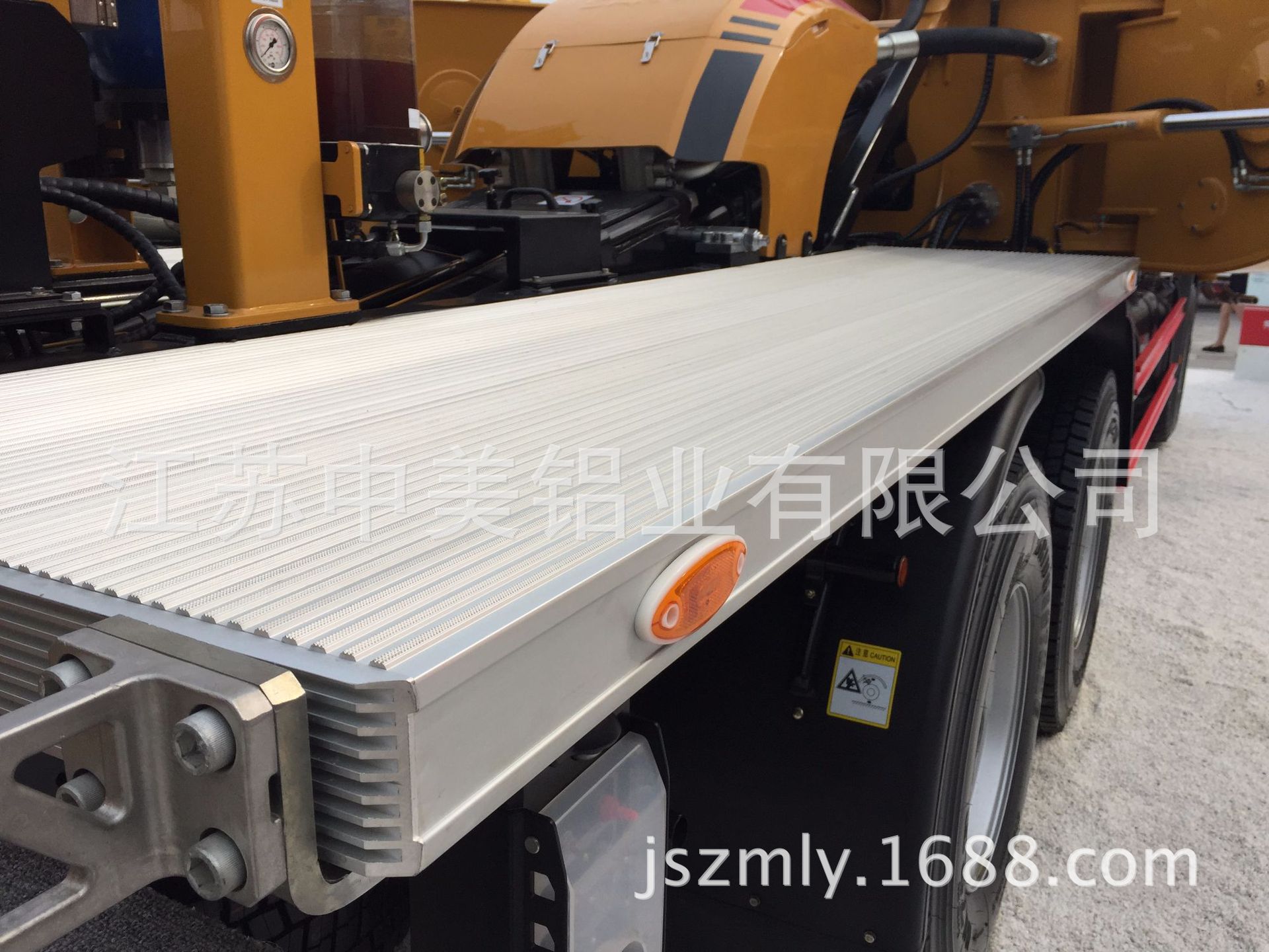 江苏徐州供应工程车辆用走台，新一代铝合金走台板