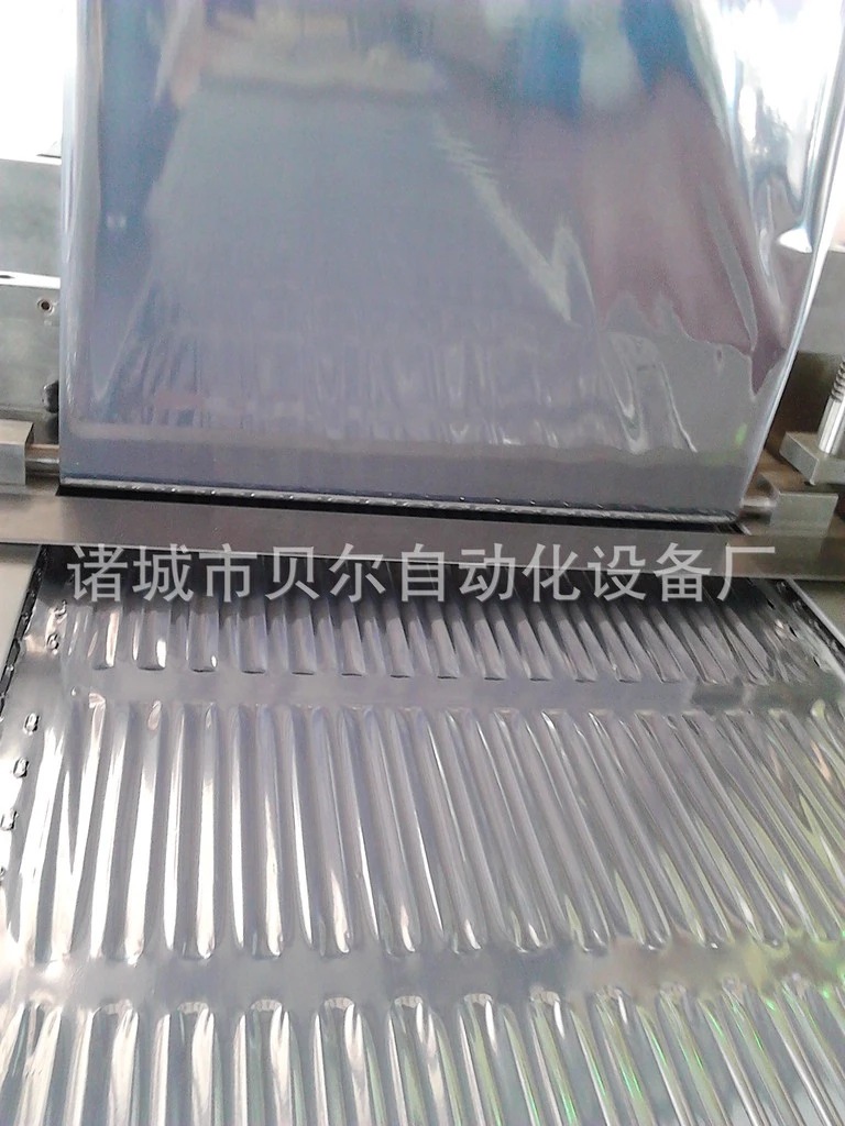 贝尔全自动真空连续包装机  真空锁鲜包装机  食品切圆角真空包装