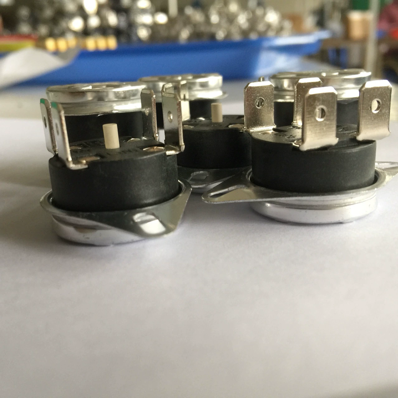 Электрический водонагреватель термостат биполярный ограничитель температуры 302 переключатель контроля температуры внезапного скачка бытовой 93 ℃ 95 ℃ регулятор температуры