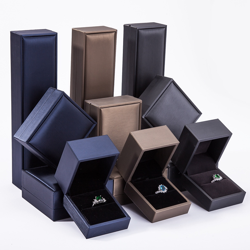 PU皮首饰盒订做 灰色绒布吊坠盒 戒指盒饰品盒手链吊坠盒 项链盒