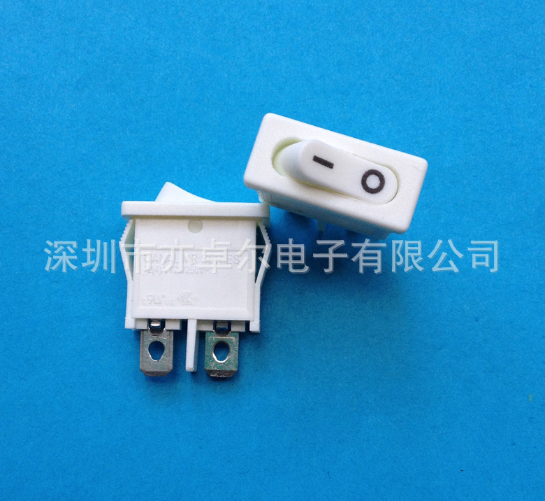 正品台湾嘉尼CANAL白色两脚船型开关MR-HUC5B-NWWB-1FN翘板开关