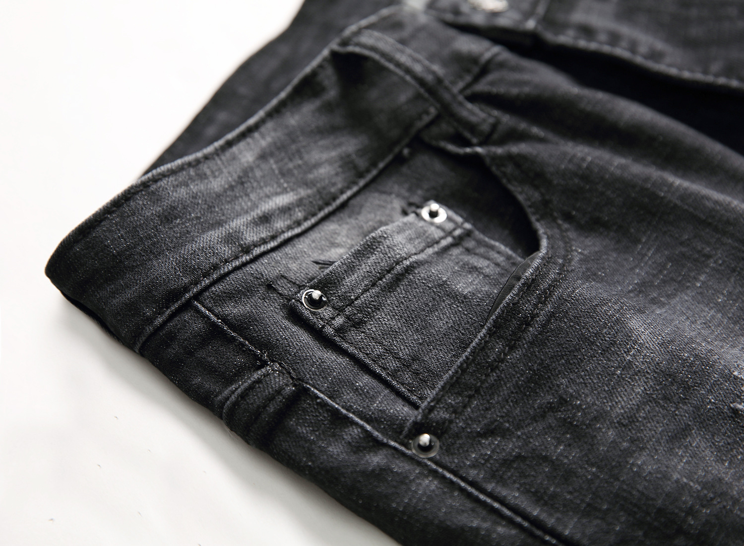 Pantaloni da uomo elastici neri di alta qualità con toppe rovinate, pantaloni da uomo personalizzati e alla moda_voghion.com