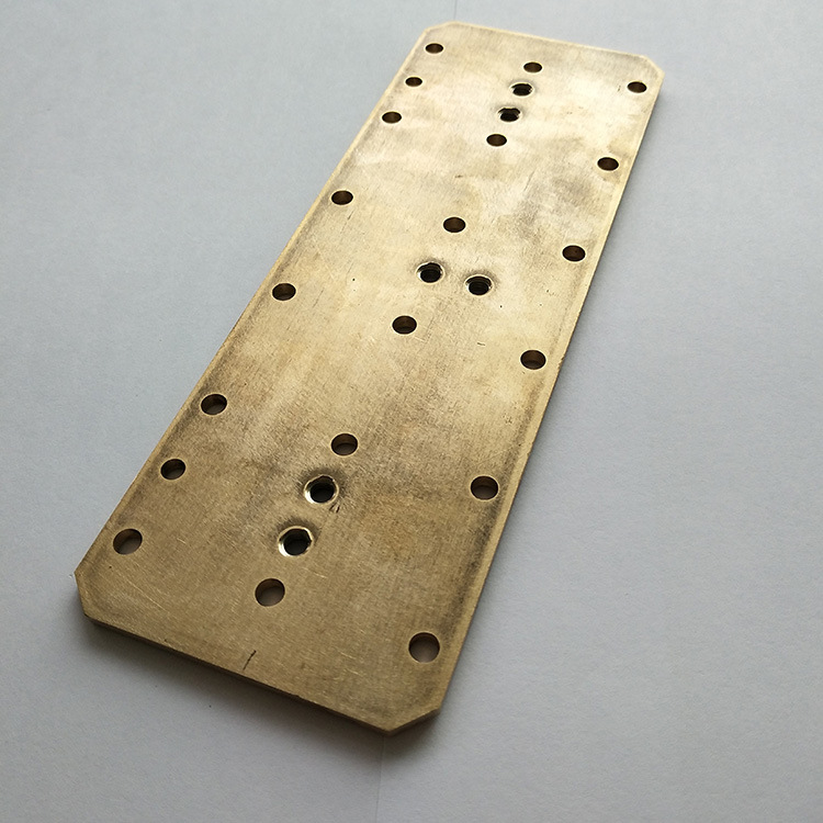 专业生产上海黄铜电路板cnc加工设备零件冲压铜机机械