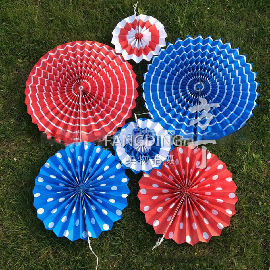 4697807748_848476127