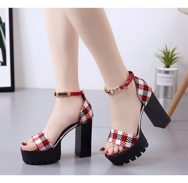 8695632130_570577340.jpg (750×729)