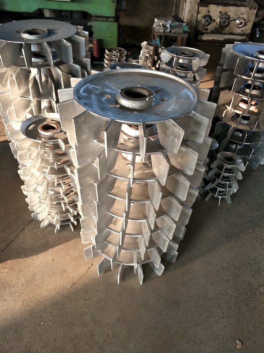 生产各种型号铝风叶，异型铝风叶，厂家直销