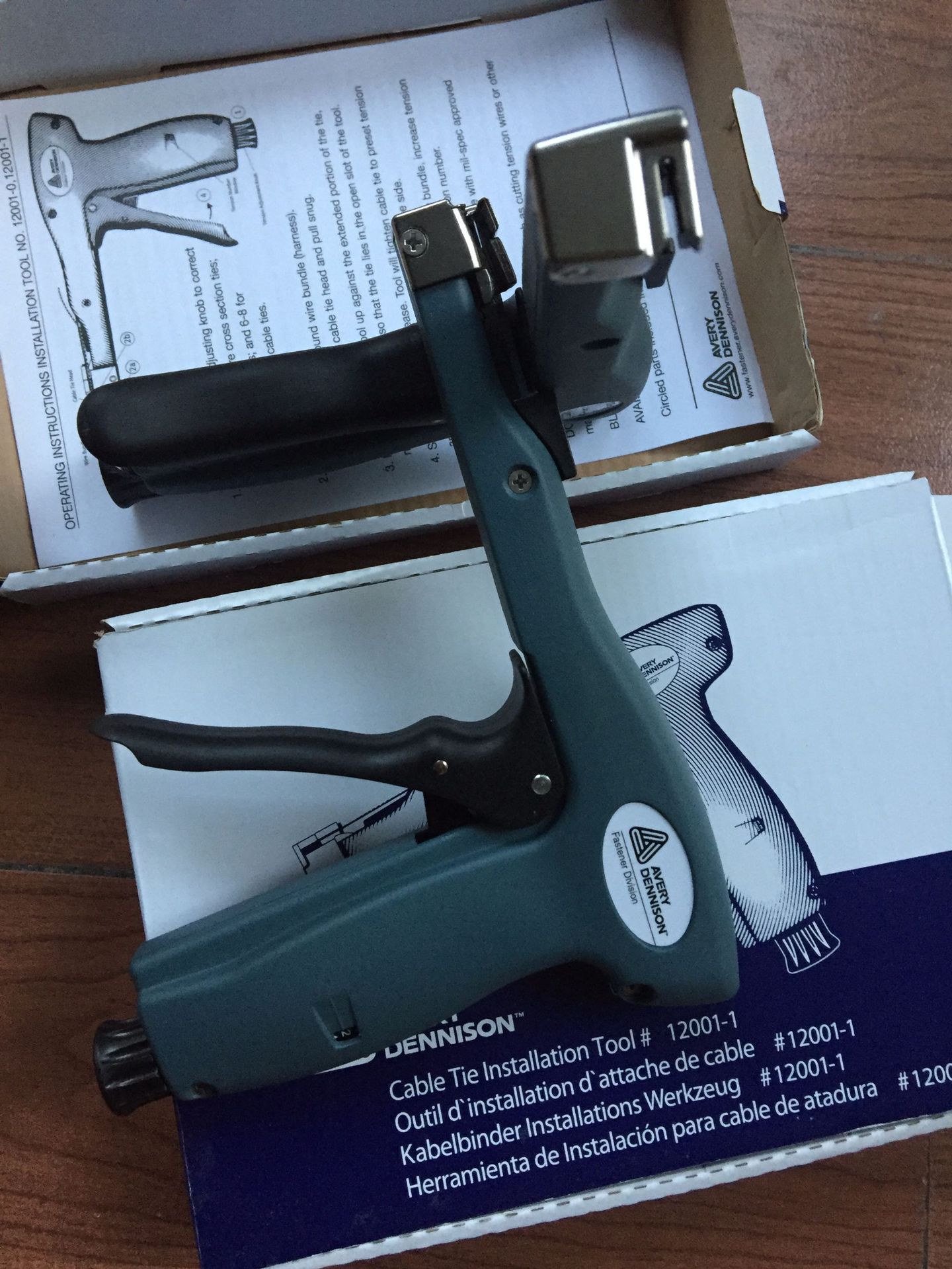 东莞上海江苏供应12001-1扎带枪12001-0扎带拉紧枪扎带自动切断枪