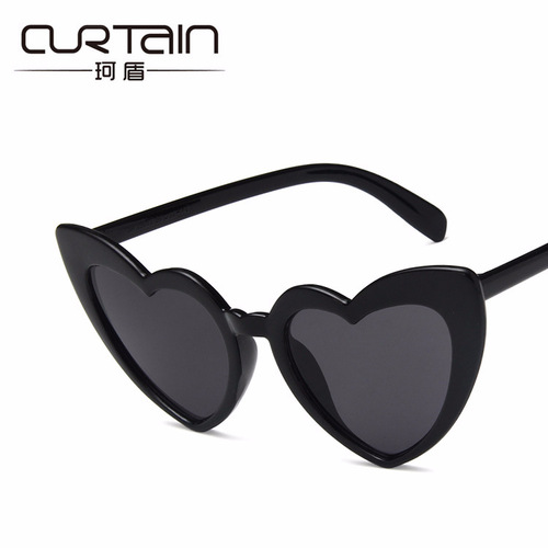 2018 New Love Women's Sunglasses Cute Heart Shaped Sunglasses European and American Trendy Heart Sunglasses 15983