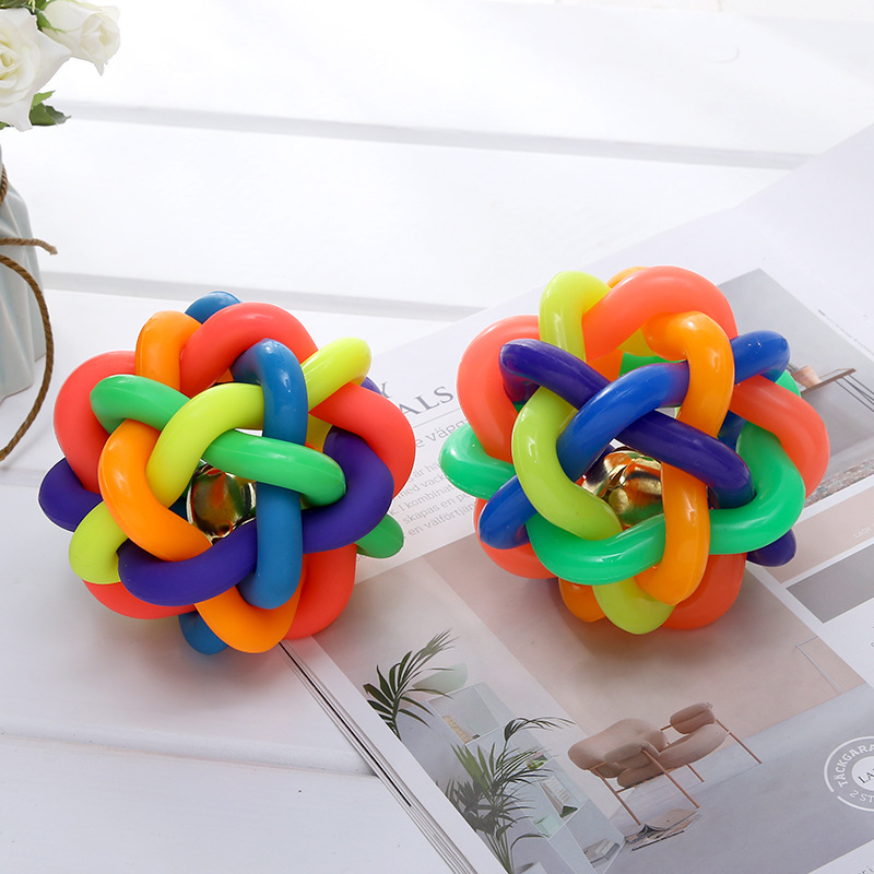 Как собрать шарик головоломку. Головоломка из резиновых шар. Игрушка шар из резиновых ралочнк. Шар пазл резиновый головоломка. Шар пазл резиновый из колечек